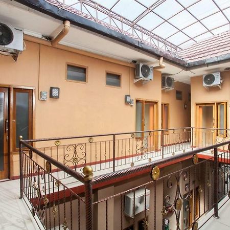 Отель Reddoorz Syariah Near Untag Banyuwangi Баньюванги Экстерьер фото